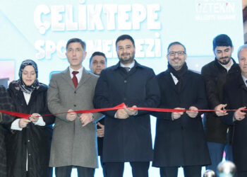 Kağıthane’de Çeliktepe Spor Merkezi hizmete açıldı