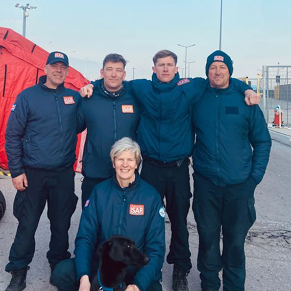 Kahraman köpek Vesper, İngiltere'deki yarışmaya hazırlanıyor