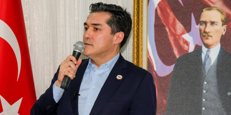 Kavuncu: Sistematik ve sinsice operasyon çekiliyor