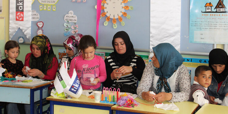 Kırsal bölgelerdeki kadınlara dijital ayak izi eğitimi verilecek