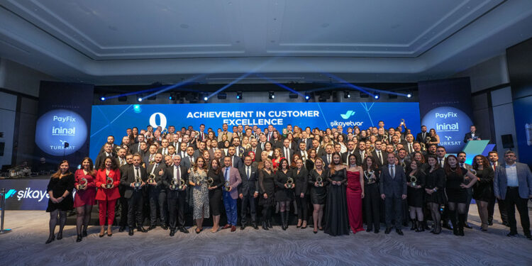 Kusursuz müşteri deneyimi yaşatan 118 marka ödüllendirildi
