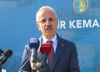 Lojistik sektörü rotayı Kemalpaşa'ya çevirecek