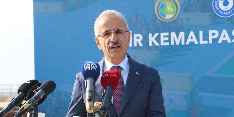 Lojistik sektörü rotayı Kemalpaşa'ya çevirecek