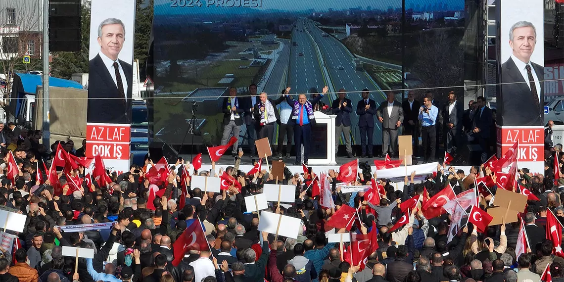 Ankara büyükşehir belediye (abb) başkanı mansur yavaş, "şimdi istiyoruz ki ankara'daki bütün belediyeleri kazanalım. Belediye meclisi'mizdeki engeller kalksın, doya doya bütün ankara'ya hizmet edelim istiyoruz" dedi.