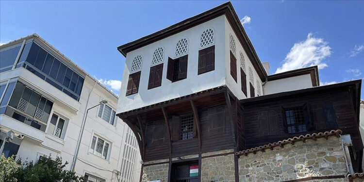 Macar gazeteciler, Rakoczi Müzesi'ni gezdi