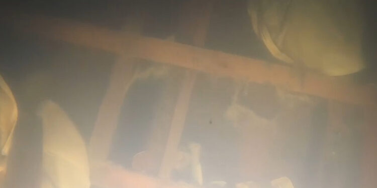 Marmara'daki batık geminin enkazı adım adım aranıyor