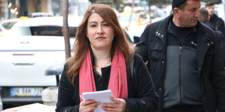 Medine Atlı, 8 erkek muhtar adayına karşı yarışacak