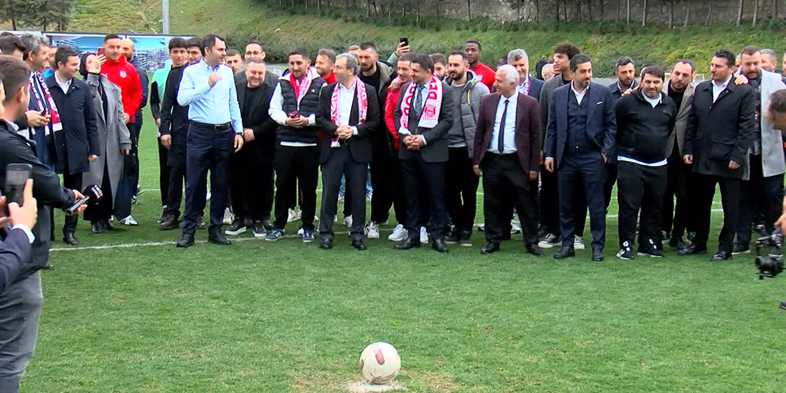 Murat Kurum Pendik’te konuştu