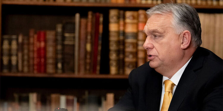 İsveç'in NATO üyeliğini Macaristan onaylayabilir