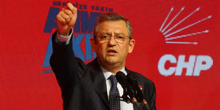 Kimse Cumhuriyet Halk Partililere milliyetçilik dersi vermeye kalkmasın