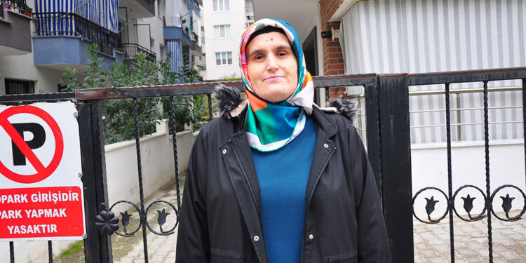 Öğrencilerinin sürpriz yaptığı Zeynep öğretmen öldü