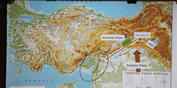 Okullarda 1’inci sınıftan itibaren ‘deprem dersi’ verilmeli