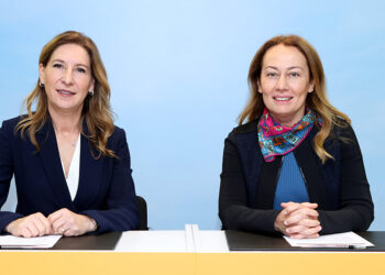 Pegasus ve TEV'den 1000 kız öğrenciye üniversite bursu