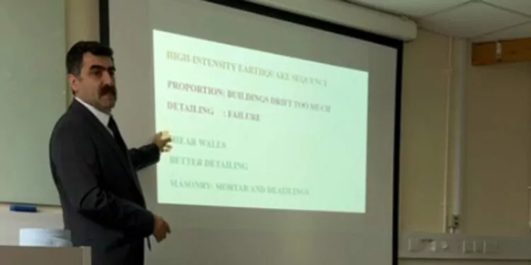 Prof. Dr. Bedirhanoğlu, oxford'da deprem konulu konferans verdi