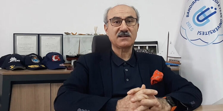 Prof. Dr. Sarı: Bilmediğiniz balığı yemeyin