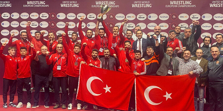 Serbest Stil Güreş Milli Takımı Avrupa şampiyonu oldu