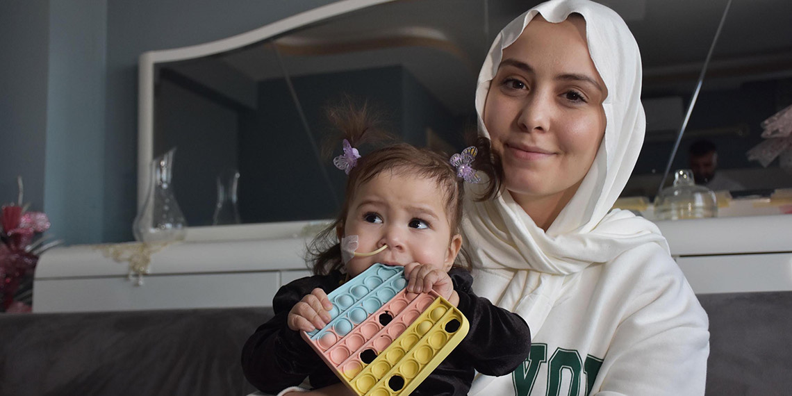 SMA'lı Mihra Helin'in annesi: Yemeklerin tadını bilmiyor