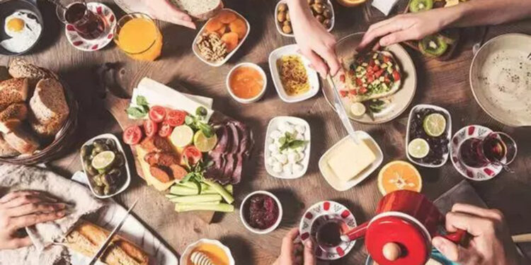 Sabahları kahvaltıyı atlayanlar daha çok kilo alıyor