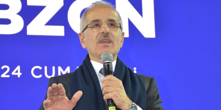 Samsun-Sarp demir yolu projesinde artık eyleme geçtik