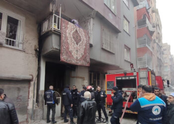 Şanlıurfa'da ev yangını: 1ölü, 4 yaralı