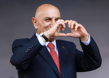 Sosyal medya anketlerine inanmayın