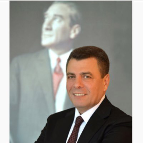 Pevrul Kavlak hayatını kaybetti