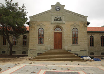 Tarihi taş bina, Edirne'nin tek kent müzesi oldu