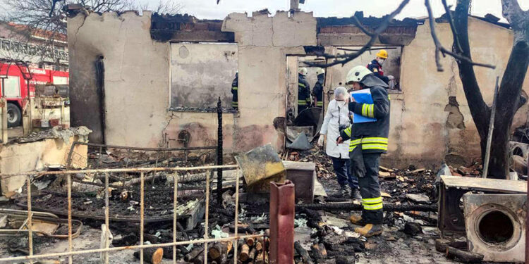 Tekirdağ'da ev yangını; 1 ölü