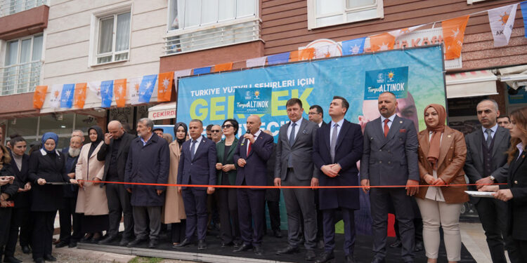 Turgut Altınok: Ankara'nın 5 yılı boş yıl oldu