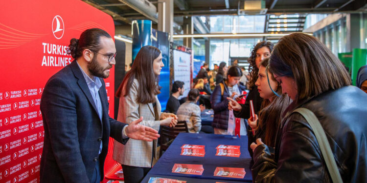 Türk Hava Yolları, 5 bin kişiyi işe almaya hazırlanıyor