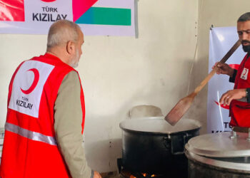 Türk Kızılay Refah bölgesine aşevi kurdu