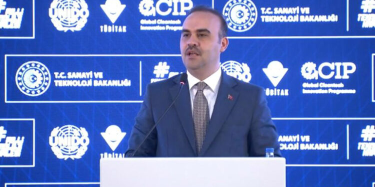 Türkiye, güneş paneli üretiminde Avrupa'da birinci