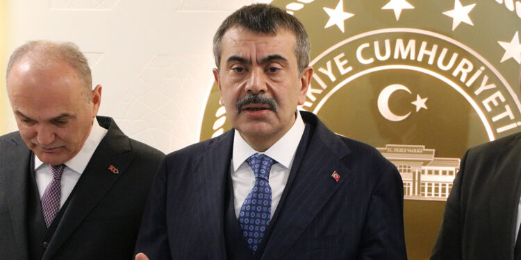 Türkiye'de derslik sayısı, ikiye katlanmış durumda