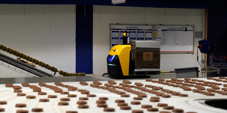 Ülker, 20 otonom mobil robotu devreye aldı