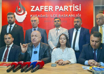 Ümit Özdağ: Türkiye'ye sahip çıkın sevgili gençler