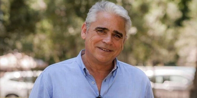 Ünlü oyuncu Tolga Savacı hayatını kaybetti