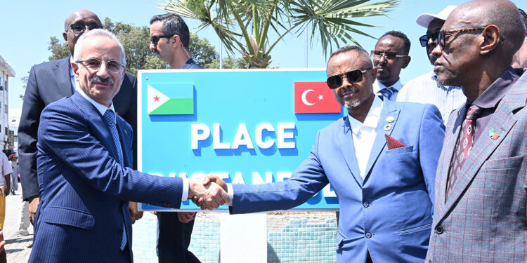 Uraloğlu, Cibuti’de ‘İstanbul Meydanı’nı açtı