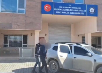 Van'da göçmen kaçakçılarına operasyon; 3 tutuklama