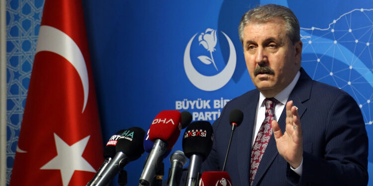 Vahşi cinayetler için idam cezası mutlaka geri getirilmeli