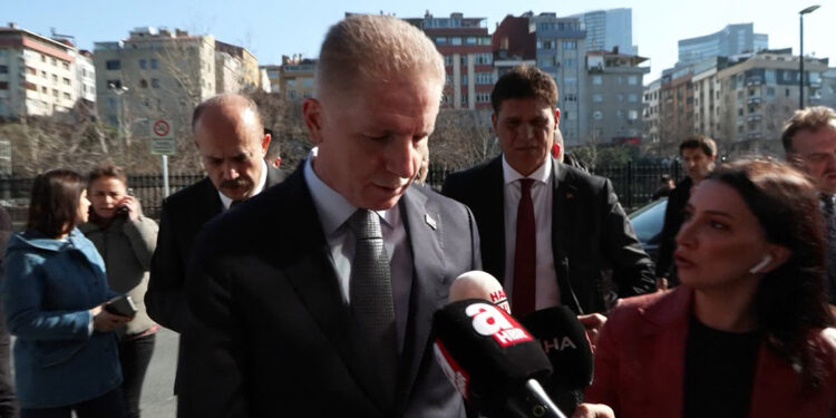 Vali Gül'den silahlı saldırıda yaralananları ziyaret