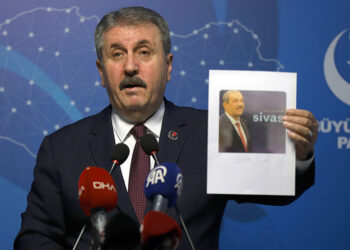 YRP'nin genel başkanı hayal kırıklığına uğrattı