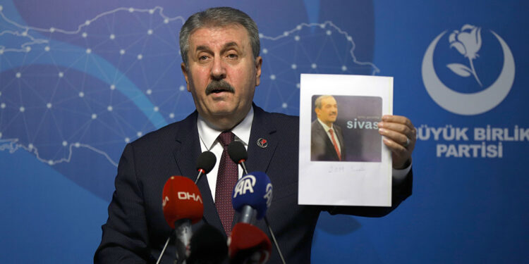 YRP'nin genel başkanı hayal kırıklığına uğrattı