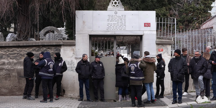 Yazar Mario Levi son yolculuğuna uğurlandı