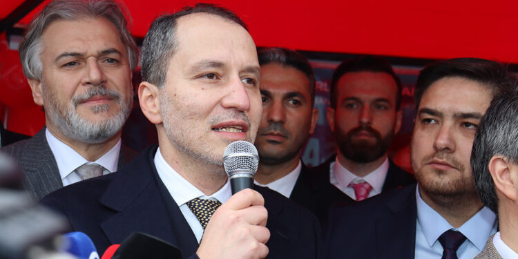 Yeniden Refah Partisi'nin üye sayısında artış var