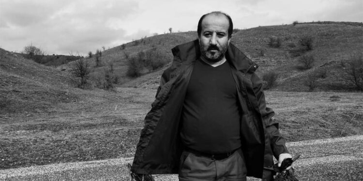 Kömür vagonu ile tumba arasında sıkışan madenci