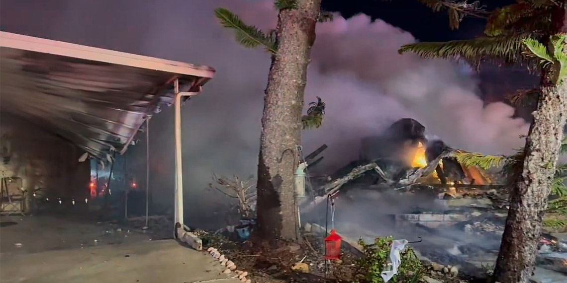 ABD'de küçük bir uçak karavan parkına düştü