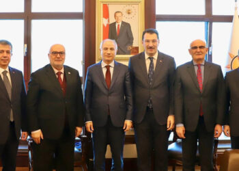 AK Parti ve Büyük Birlik Partisi heyetleri bir araya geldi
