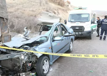Ankara'da cenaze dönüşü kaza; 2 ölü, 4 yaralı