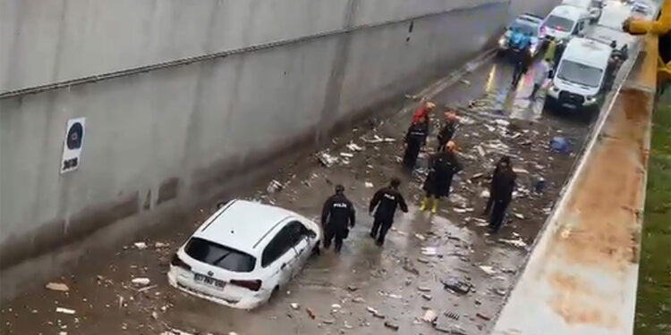 Antalya'daki selde 1 kişi hayatını kaybetti