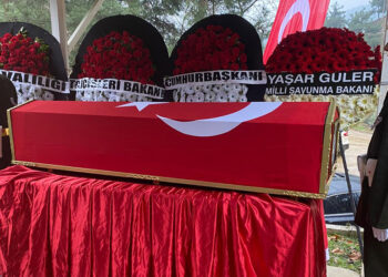 Araç kazasında şehit olan Adem Kel toprağa verildi